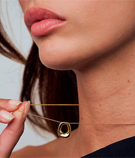 Halsband