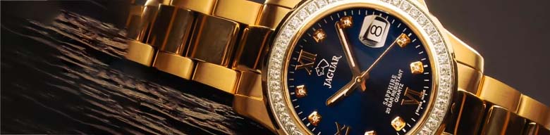 Klockor med kristallstenar