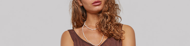 Halsband med pärlor 