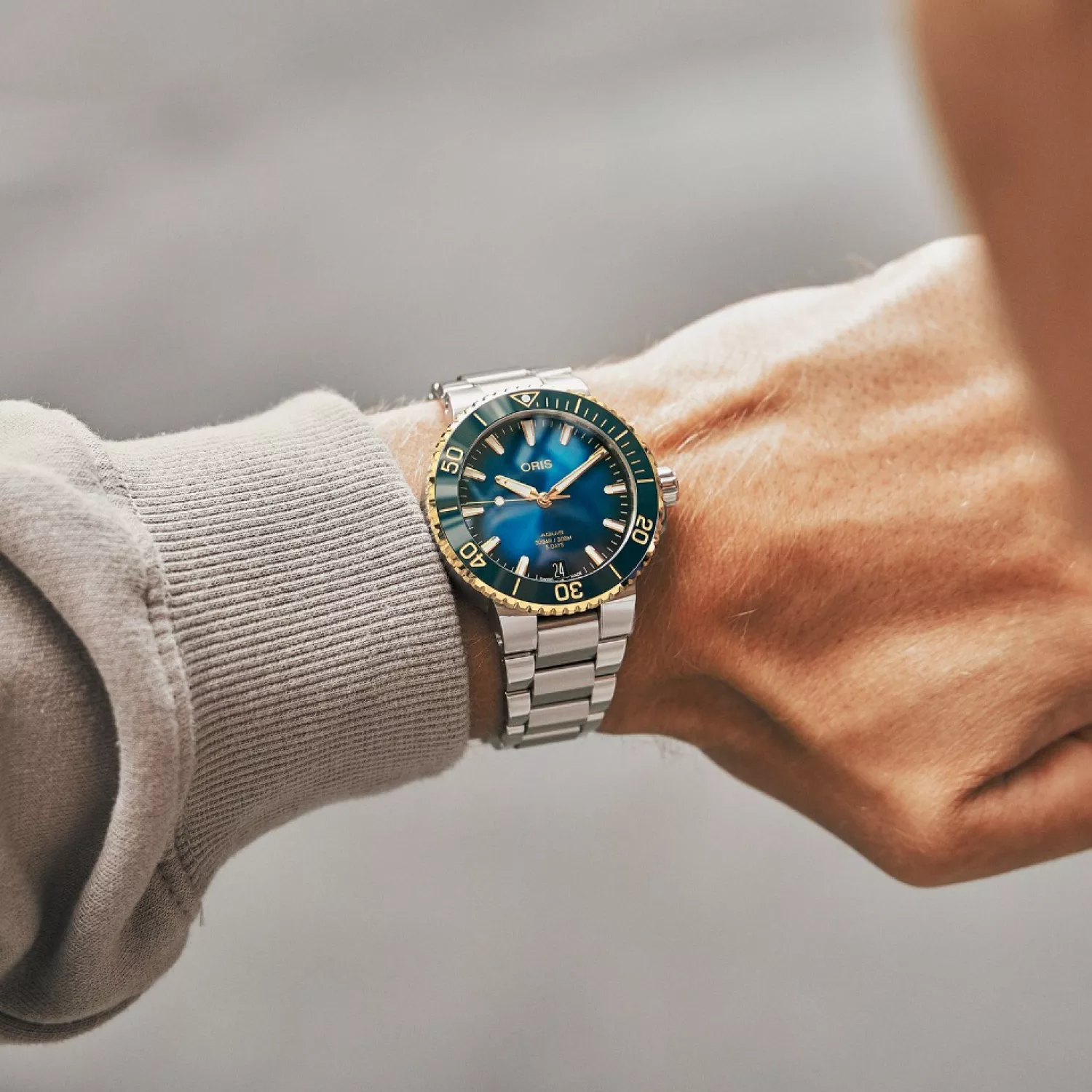 ORIS Aquis Date 41 5mm 01 400 7769 6355 07 8 22 09PEB Ditu